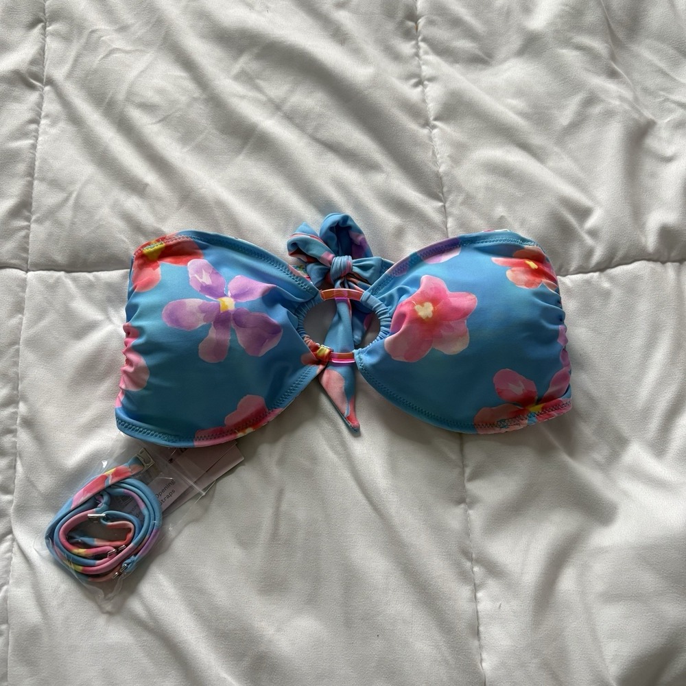 NWT‎ Wild Fable Bikini Top Bandeau Medium Floral Reversible Blue Pink Summer